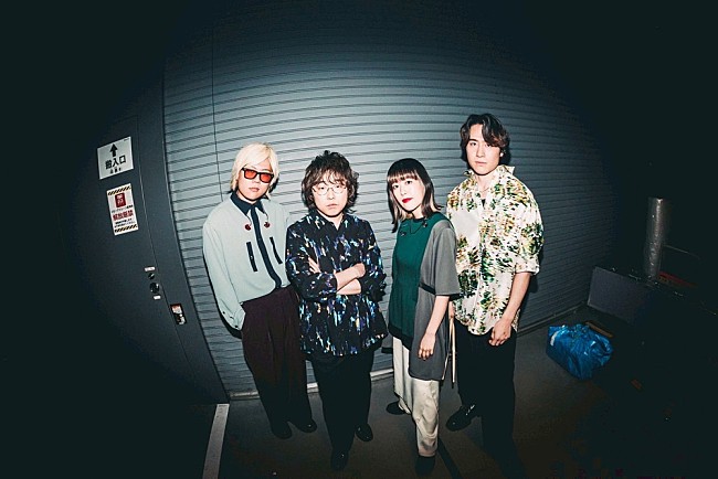 「レトロリロン、涼音こだわりの会場でメジャーデビューを発表」1枚目/6