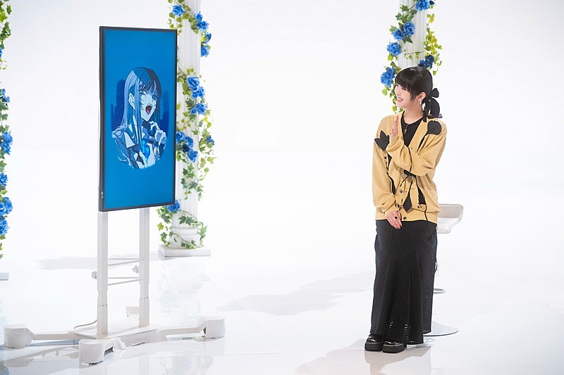 「Ado&浜辺美波」2枚目/4