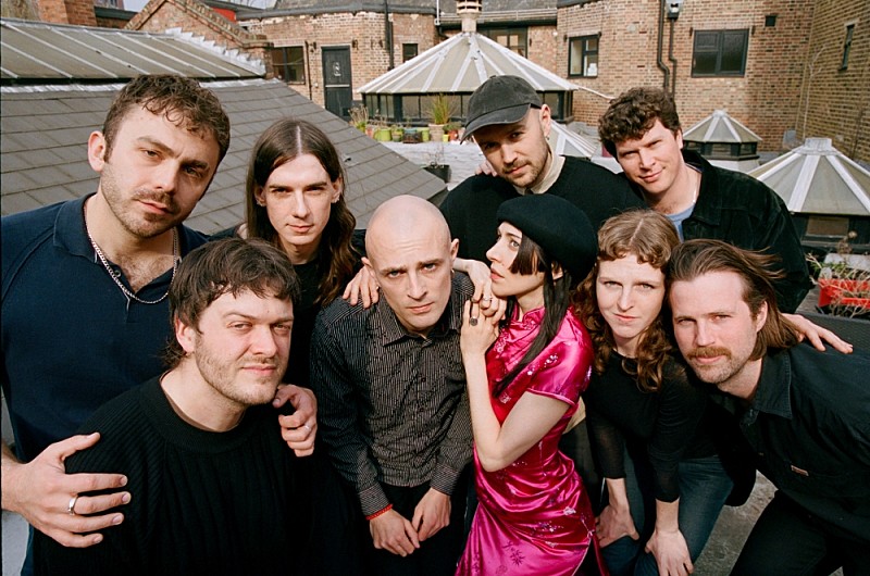 「キャロライン、初来日公演決定＆キャロライン・ポラチェック参加の新曲解禁」1枚目/2