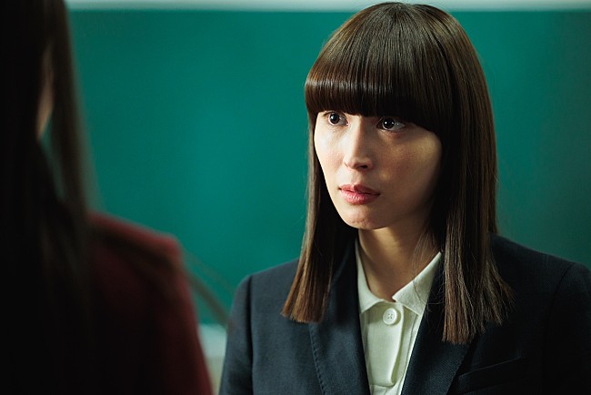 「「なんで私が神説教」1話　“静”広瀬アリスの教師像に反響 「現実的な説教で納得」「『黙れガキ』はスカッとした」」1枚目/1