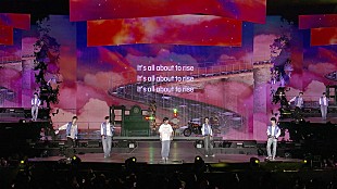 「TOMORROW X TOGETHER、ツアーより「Rise」初披露のライブ映像を公開」