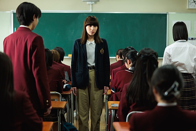 「「なんで私が神説教」“麗美”広瀬アリスが生徒同士の修羅場を鎮める　 「高校生が深夜の不倫ドラマみたいなもめ方をしてた」」1枚目/1