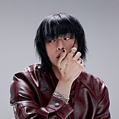 「BTSのJIN、大胆でワイルドな魅力を『Echo』コンセプトフォト第2弾で強調」1枚目/4