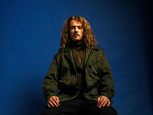 「ジョー・アーモン・ジョーンズ、グリーンティー・ペン＆ウー・ルー参加の「Another Place」公開」