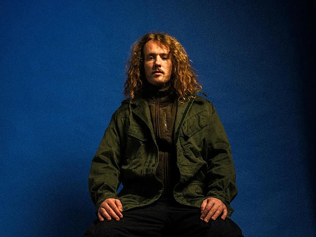 「ジョー・アーモン・ジョーンズ、グリーンティー・ペン＆ウー・ルー参加の「Another Place」公開」1枚目/2