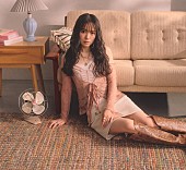 「西野カナ、“BOHOスタイル”の新ビジュアル＆メイキング映像を公開」1枚目/2