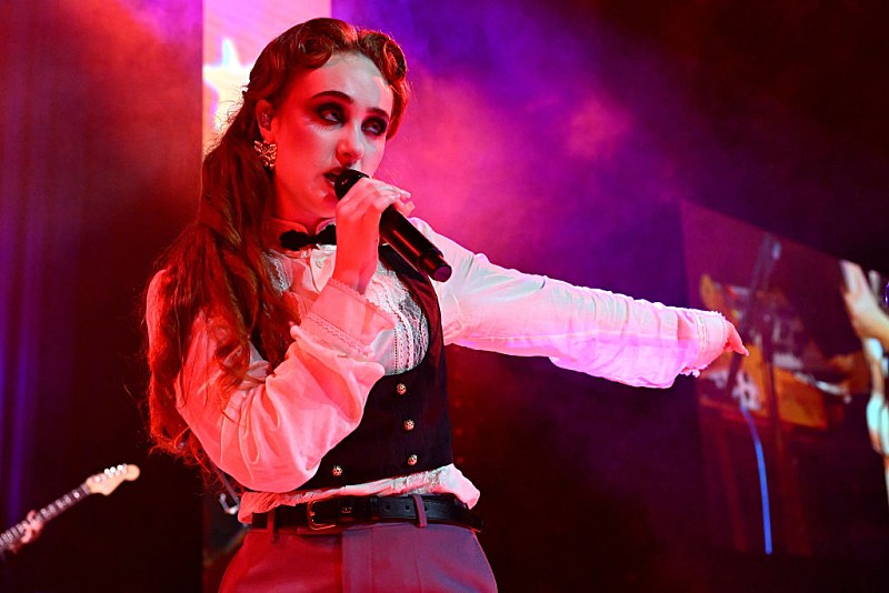 チャペル・ローン、プロデューサーが“スマホから目を上げもしなかった”オーディションを回想 