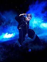 aoen、“やんちゃクール”な『青い太陽 (The Blue Sun)』コンセプト