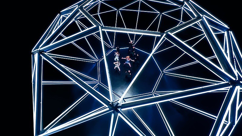 「『IS:SUE / &#039;SHINING&#039; Music Video』」2枚目/16