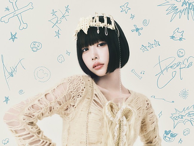 「ano、“骨”モチーフのティアラをつけた新ビジュアル公開」1枚目/1