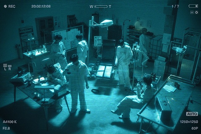 「ENHYPEN、“ヴァンパイア実験体”テーマの『DESIRE : UNLEASH』コンセプトフォト＆フィルムを公開」1枚目/1