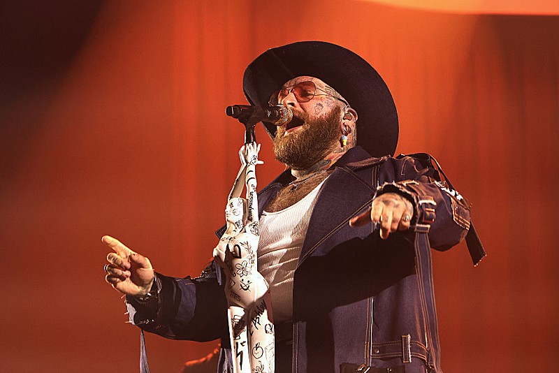 テディ・スウィムズ、「Lose Control」で米Hot 100史上最長チャートイン記録を更新「神のおかげ」