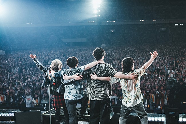 「＜ライブレポート＞「あなたの人生がヒゲダンを強くさせていることを忘れないでほしい」Official髭男dismが初のスタジアムツアーを経て辿り着いた“新たな夢”」1枚目/7
