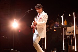 野口五郎☆カラーポスター、木製フレーム付き 野口五郎☆カラー