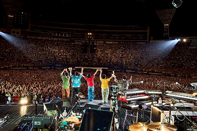 「＜ライブレポート＞マカロニえんぴつがスタジアムライブを開催――路上ライブをしていた“あの頃”からスタジアムに立つ“現在”を繋いだ2日間」1枚目/22