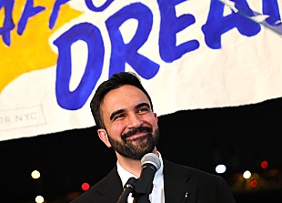 「米ニューヨーク市長選民主党指名候補ゾーラン・マムダニによるラップ曲のストリーミング再生数急増」