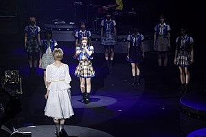 私立恵比寿中学 小林歌穂卒業式 風見和香 生写真 サイン QUI_3344.jpg