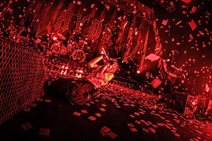 「＜ライブレポート＞HYDE、ワールドツアー【HYDE [INSIDE] LIVE 2025 WORLD TOUR】開幕──「首洗って待ってろよ」」