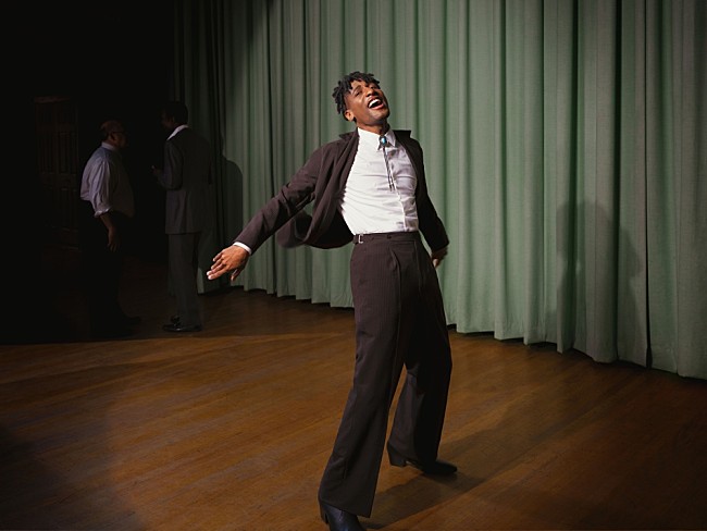 「ジョン・バティステ、ジャンルを超えた“ニュー・アメリカーナ”を描き出す新作『ビッグ・マネー』完成」1枚目/2