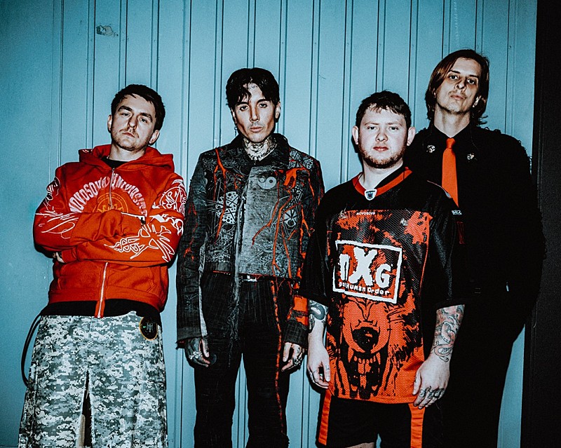 BMTH ブリング・ミー・ザ・ホライズン 日本限定 ジャケット Amazon.co.jp: ゼア・イズ・ア・ヘル.ゼア・イズ・ア・ヘヴン