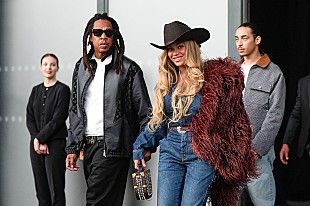 「ビヨンセ、アトランタ公演で夫ジェイ・Zと「Crazy in Love」披露」