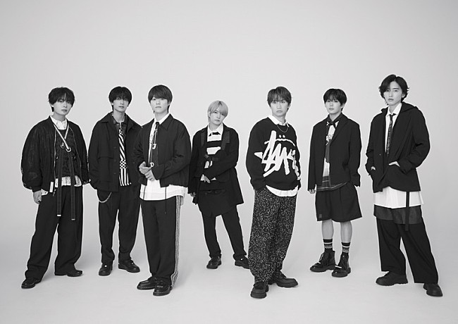 「なにわ男子、ニューシングル『アシンメトリー / Black Nightmare』9月リリース」1枚目/1