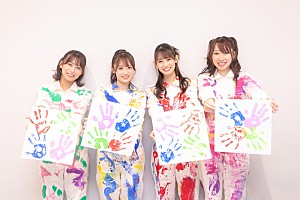 TEAM SHACHI、特大のぼり封入のアナログレコードLP6枚組ボックス