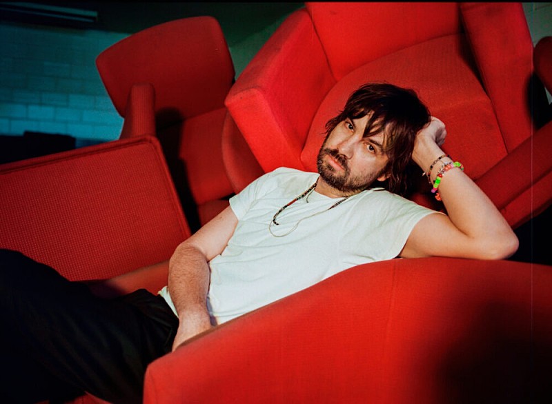 「テーム・インパラ、ダンス・ミュージックの要素を大胆に取り入れた新曲「End of Summer」公開」1枚目/2