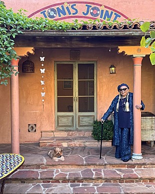 「ジョニ・ミッチェル、ジャズへの愛と敬意が詰まったコンピ盤『ジョニズ・ジャズ』リリース決定」