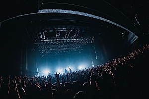 PassCode INSIGNIA CDと有馬えみりサイン入りポスター A2