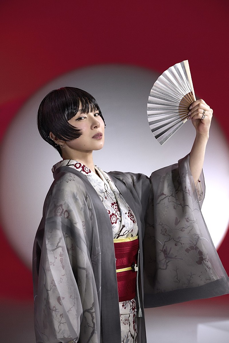 「椎名林檎、公式TikTokを開設＆新曲「白日のもと」MV公開へ」1枚目/5