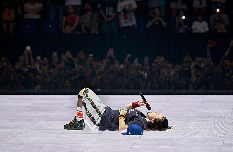 ビリー・アイリッシュ、「bad guy」などヒット曲が子守歌アルバムに