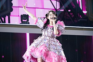 ＜ライブレポート＞FRUITS ZIPPER、3周年祝祭のSSAから東京ドームへ　夢の景色はまだまだ続く | Daily News | Billboard JAPAN