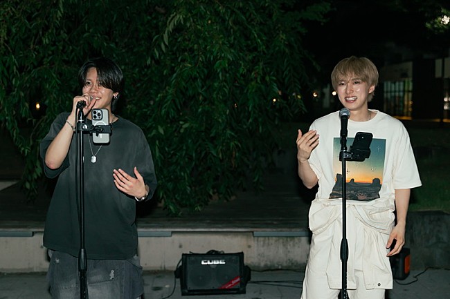 「尾崎匠海＆藤牧京介（INI）、全国各地の路上ライブで歌を届ける」1枚目/5