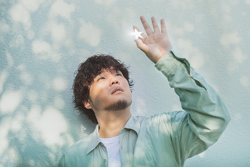 秦 基博、アニメ『太陽よりも眩しい星』OPテーマを担当