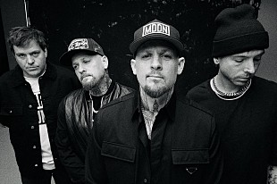 「グッド・シャーロット、7年ぶりの新アルバム『Motel Du Cap』リリース　国内盤CDも9月10日に発売」