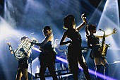 「“ブラス×アイドル”を融合したCiON、Zeppワンマンのレポート到着　対バンツアー＆メジャー2nd SGリリースも決定」1枚目/6