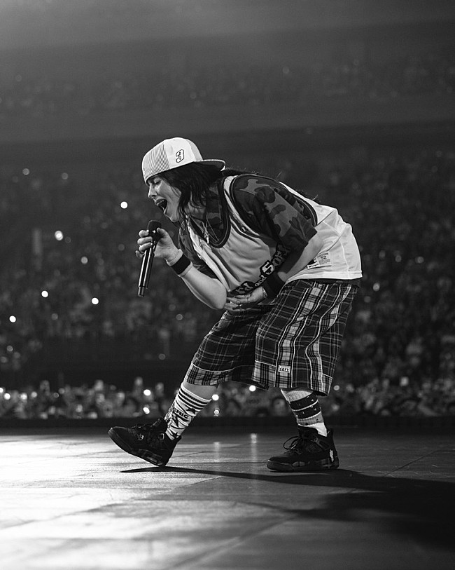 「＜ライブレポート＞ビリー・アイリッシュ、強い衝撃と繊細な感情が行き来する3年ぶり来日公演2日目」1枚目/6