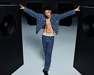 「MINGYU（SEVENTEEN）、Calvin Kleinの最新デニムキャンペーンに登場」