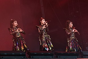 「BABYMETAL、『METAL FORTH』が米ビルボード複数アルバム・チャートでトップ10デビュー」