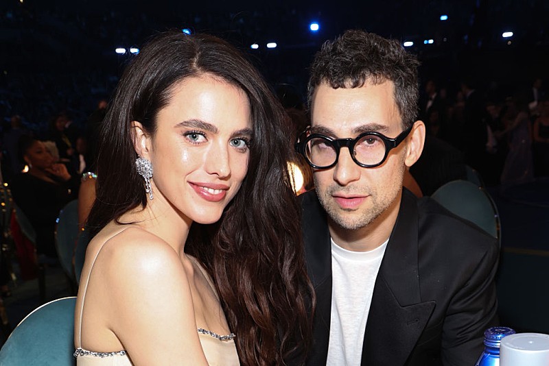 ジャック・アントノフ、妻マーガレット・クアリー出演映画『Honey Don’t!』サントラを手がける 