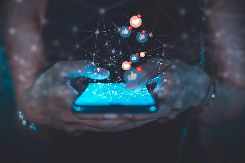 バーナー・ページと大量投稿――音楽業界における最新のTikTokマーケティング戦略