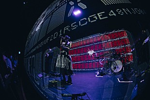 「＜ライブレポート＞Widescreen Baroqueが初ライブを開催　謎めく存在感の2人、映像、音楽が生み出した異世界」