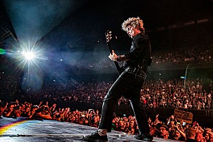 「グリーン・デイ、映画『New Years Rev』予告編＆ポスター公開」