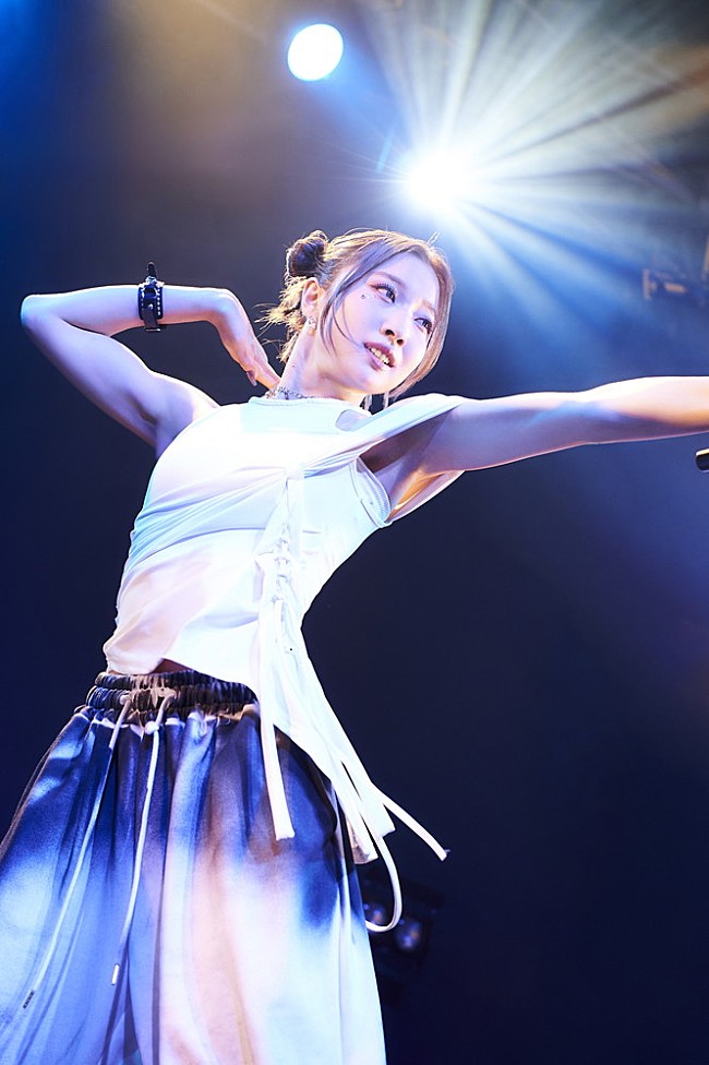 「HINA」7枚目/10