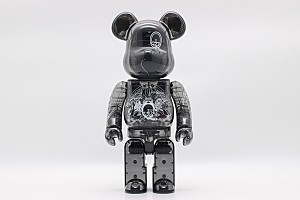 クイーン、ベアブリック世界初のミュージシャン・モデルとなる