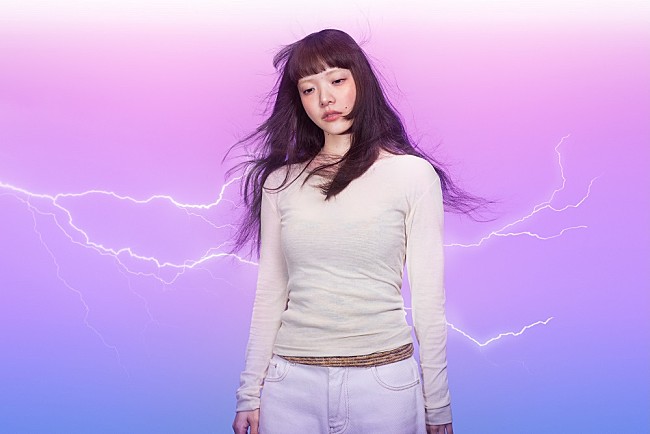 「あいみょん、ニューシングル『ビーナスベルト』10/22リリース決定＆とんだ林蘭が手掛けた新アーティスト写真も公開」1枚目/1