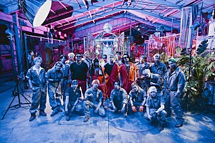 「THE RAMPAGE×湘南乃風のコラボ曲、MVは“真面目にふざけた爆音の大脱走劇”」