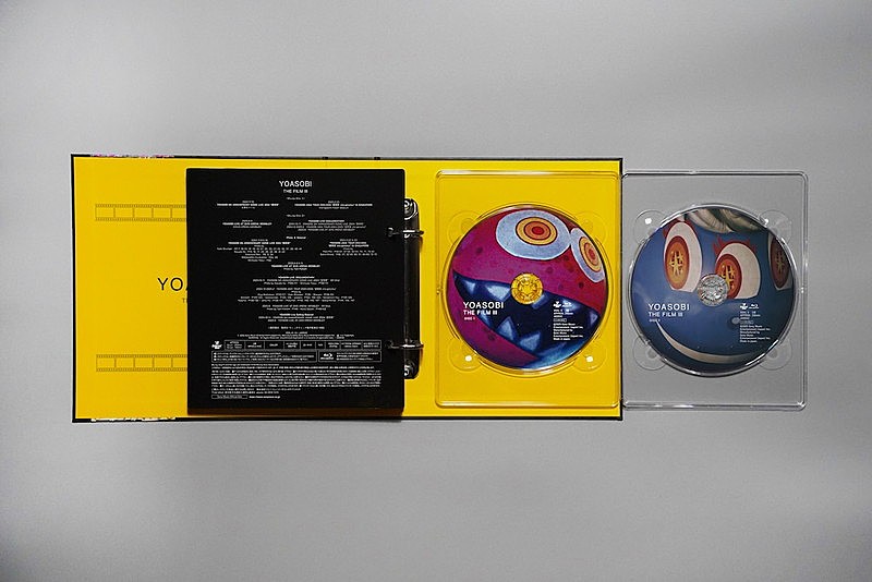 YOASOBI、ライブ映像作品集『THE FILM 3』商品画像を公開 衣装