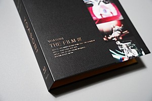 YOASOBI、ライブ映像作品集『THE FILM 3』商品画像を公開 衣装＆パネル